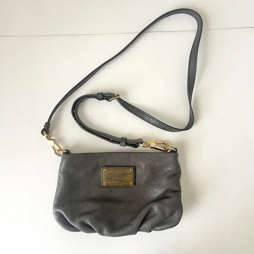 Marc by Marc Jacobs Classic Q Percy Cross Body Handbag Purse Faded Aluminum Gray